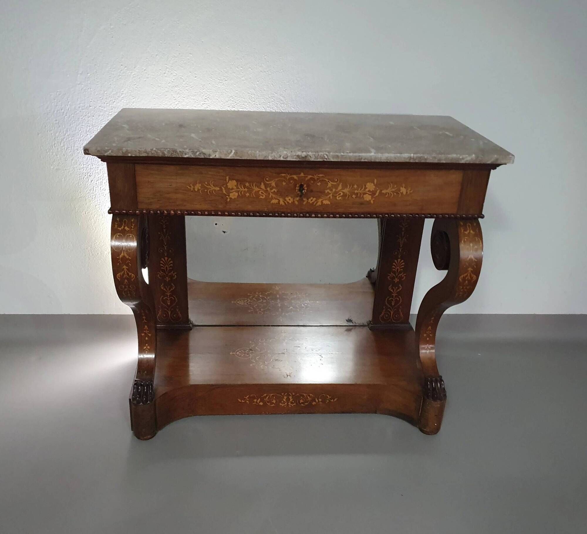 Trumeau / table d'appoint français des années 1830 avec marqueterie de bois