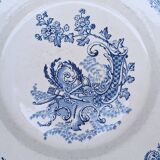 Service set in SG porcelain, Louis XV model.