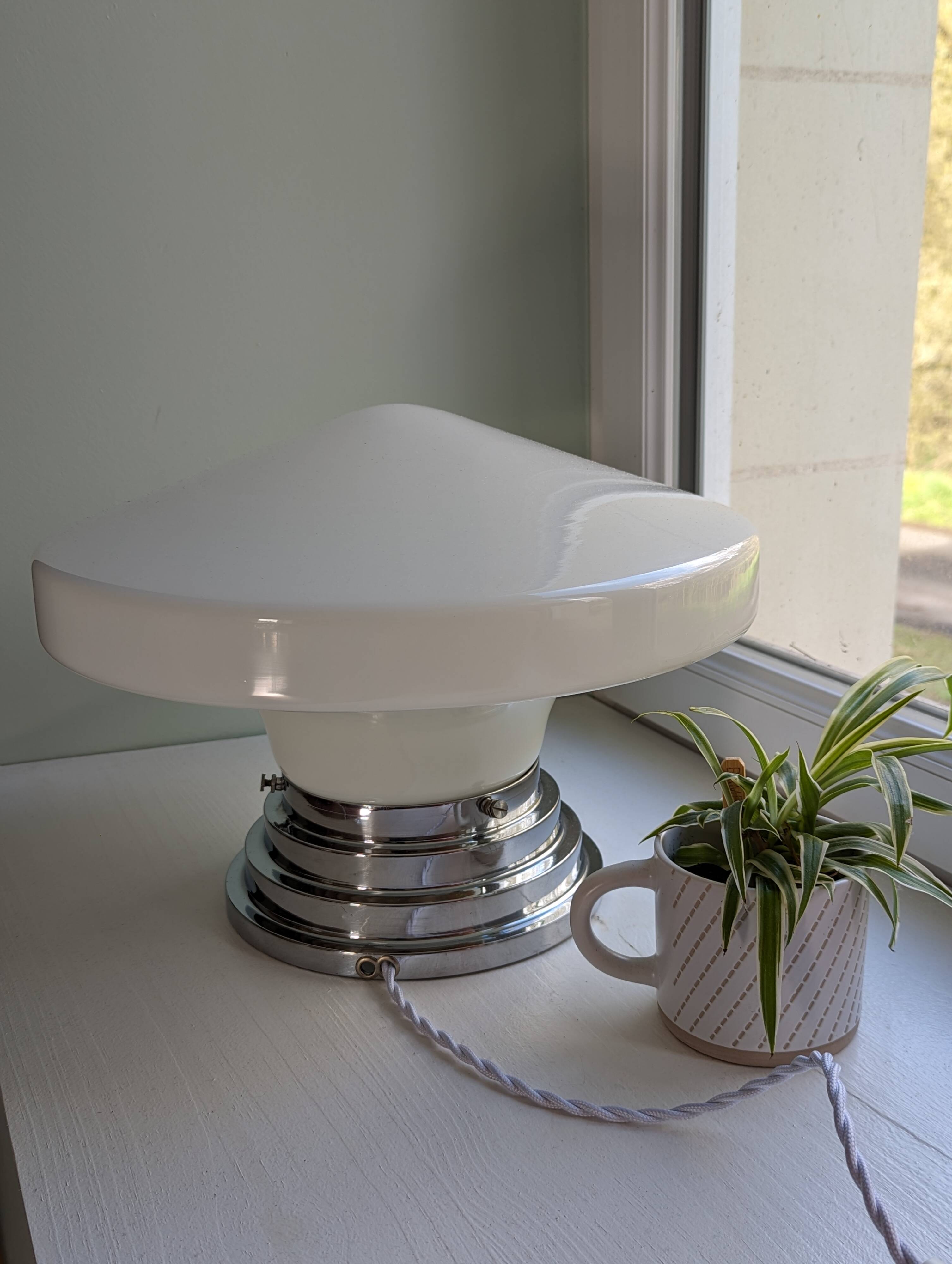 Ancien grand plafonnier skyscraper lampe à poser opaline Bahaus Art déco 1930 Ø 31 cm