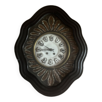 Horloge oeil de boeuf