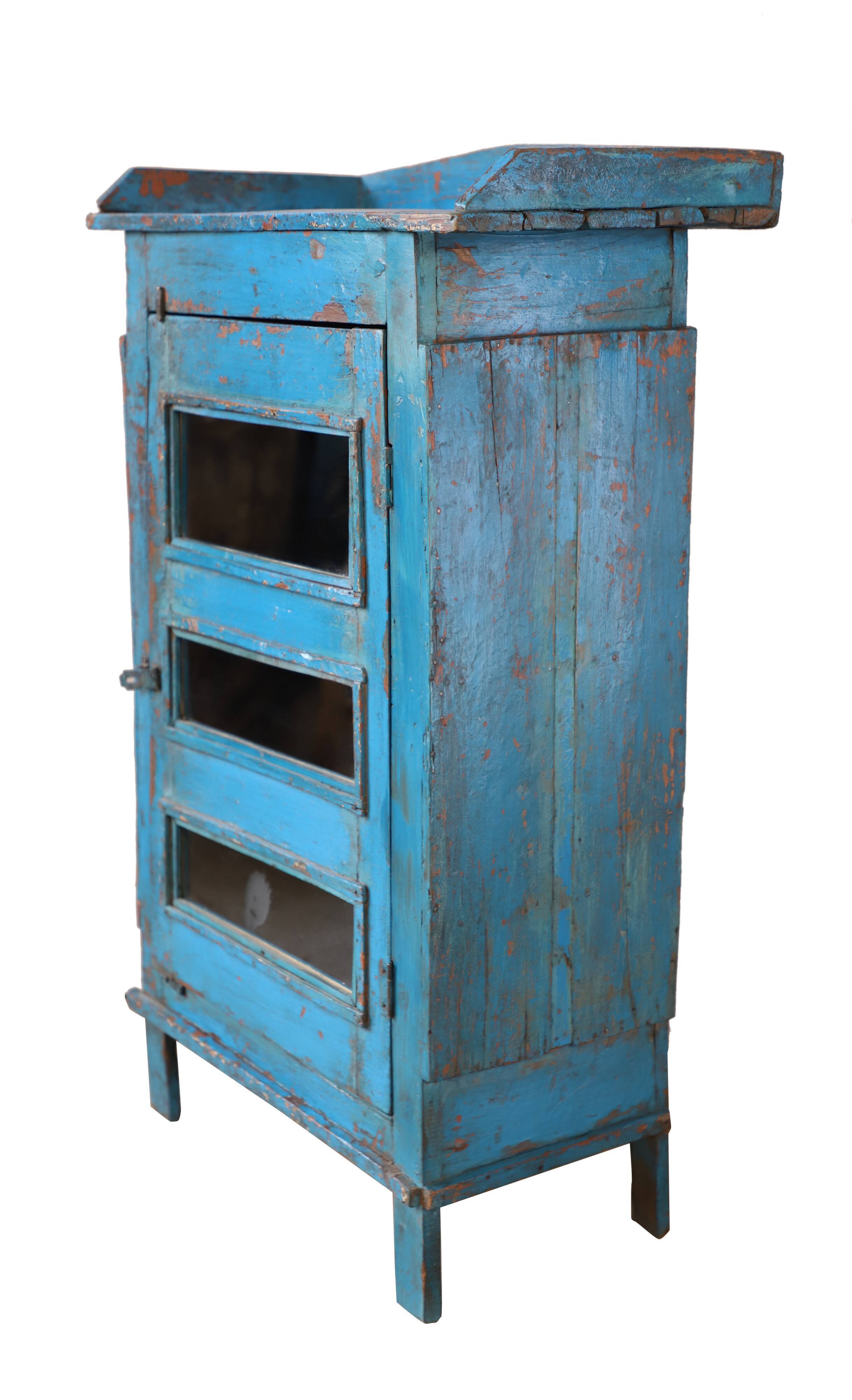 Buffet en teck birman avec patine bleue d'origine