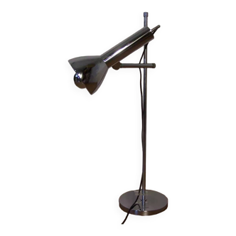 Articulated lamp in chrome metal