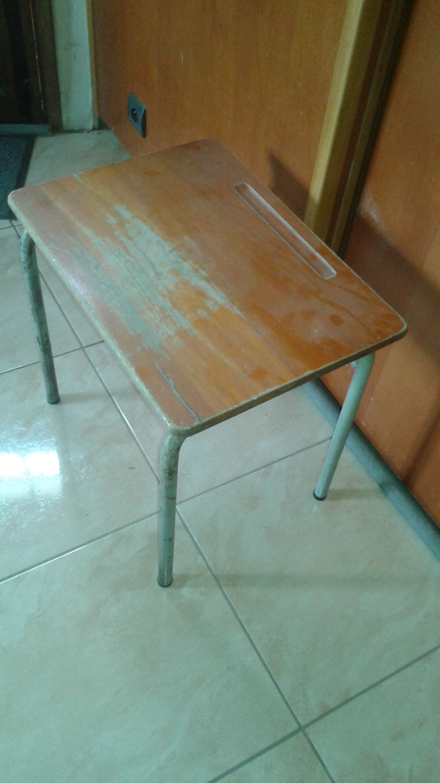 Children's desk model 322 by Jacques Hitier Mullca edition