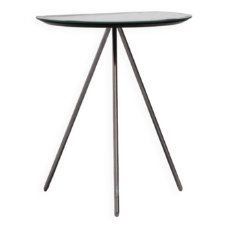 Designer tripod side table in glass and chromed metal – Minimalist style