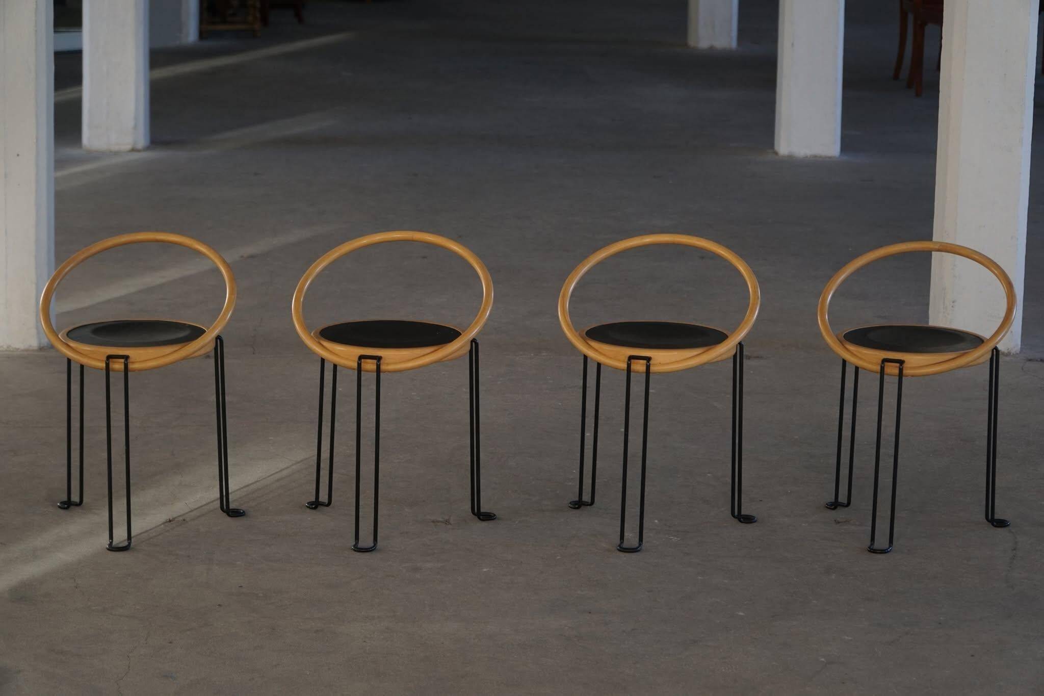 Set of 4 sculptural dining chairs "Oblado" by Børge Lindau, modern Scandinavian, 1980.