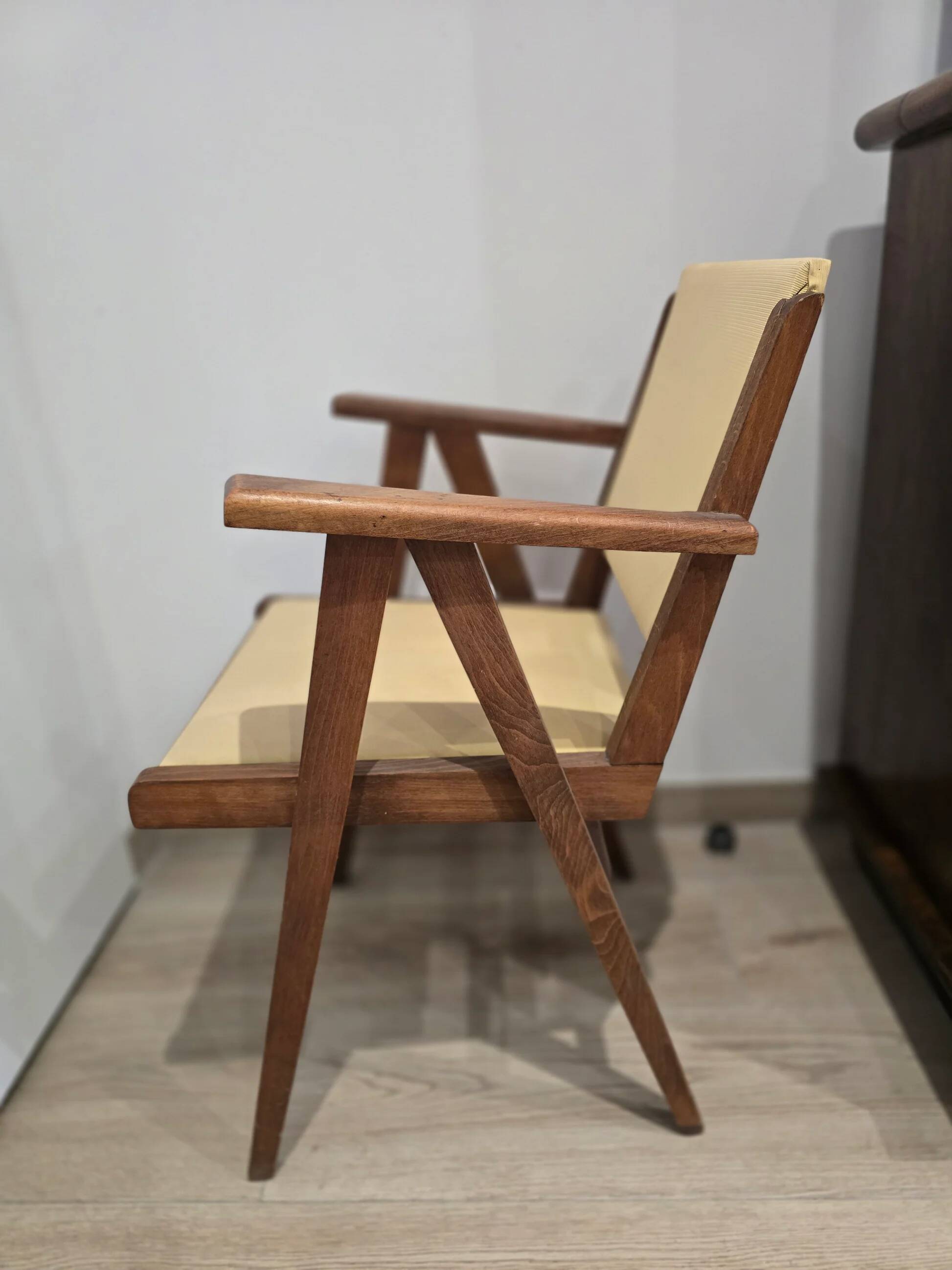 Vintage modernist lounge chair – Scandinavian 1950s-1960s