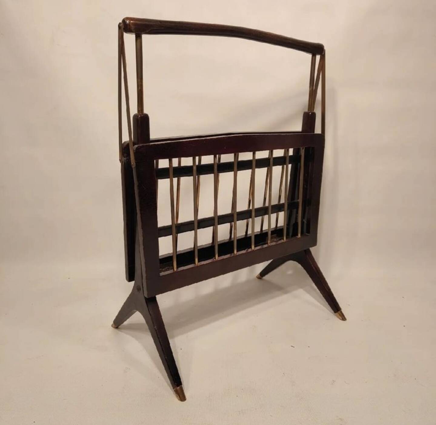 Cesare lacca style  magazine rack