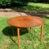 circular extendable table oak and teak Denmark 50s/60s