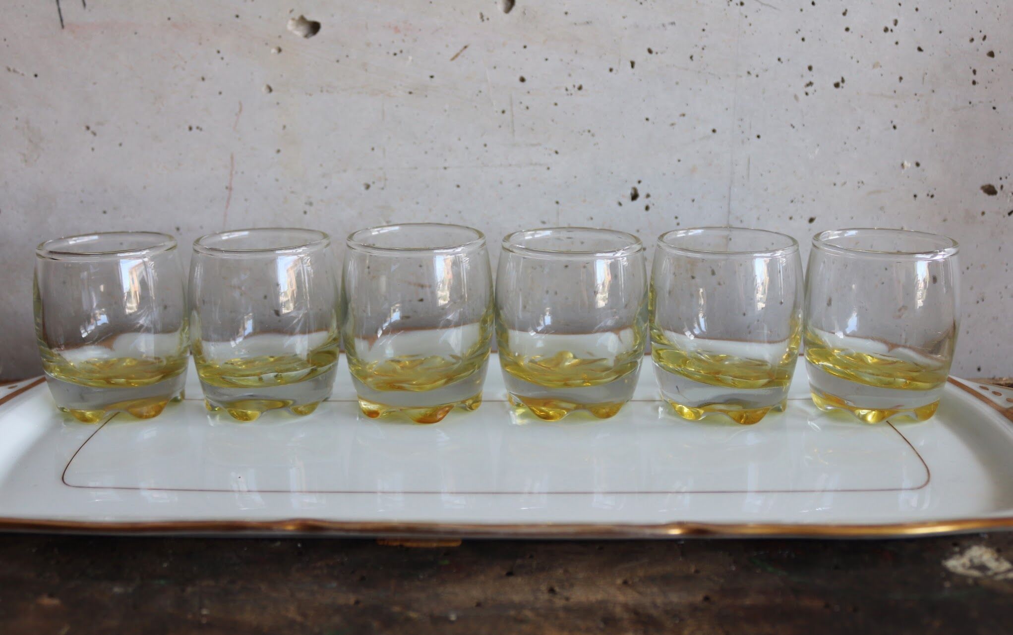 6 yellow shooter glasses / liquor