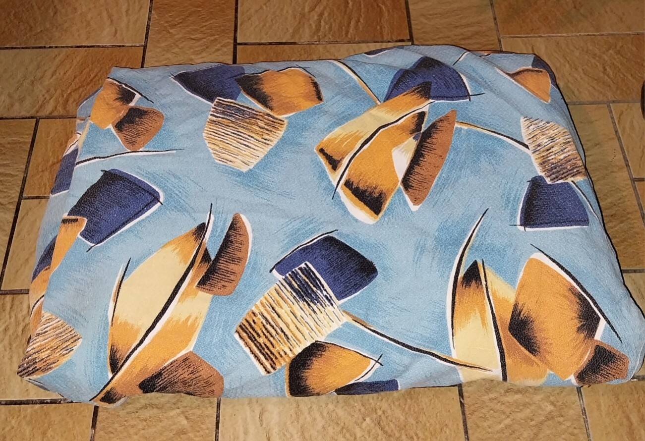 rare vintage bedspread from the 60s-70s France textile Bassora exclusive