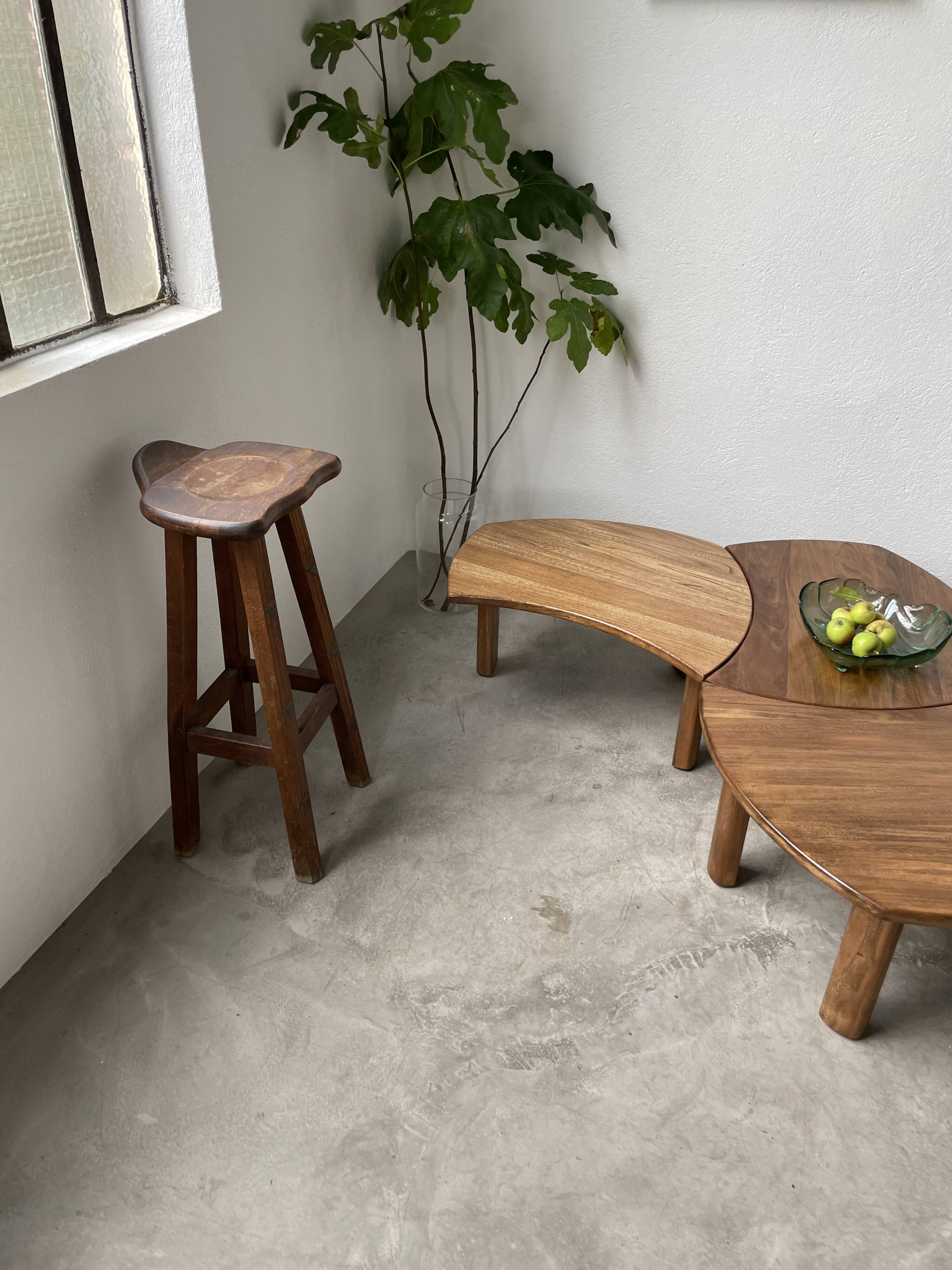 Tabouret haut brutaliste