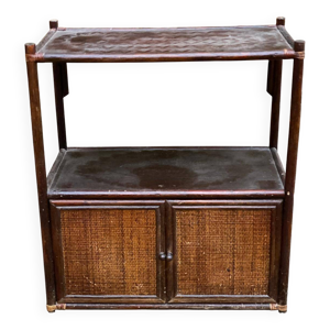 Étagère en rotin et