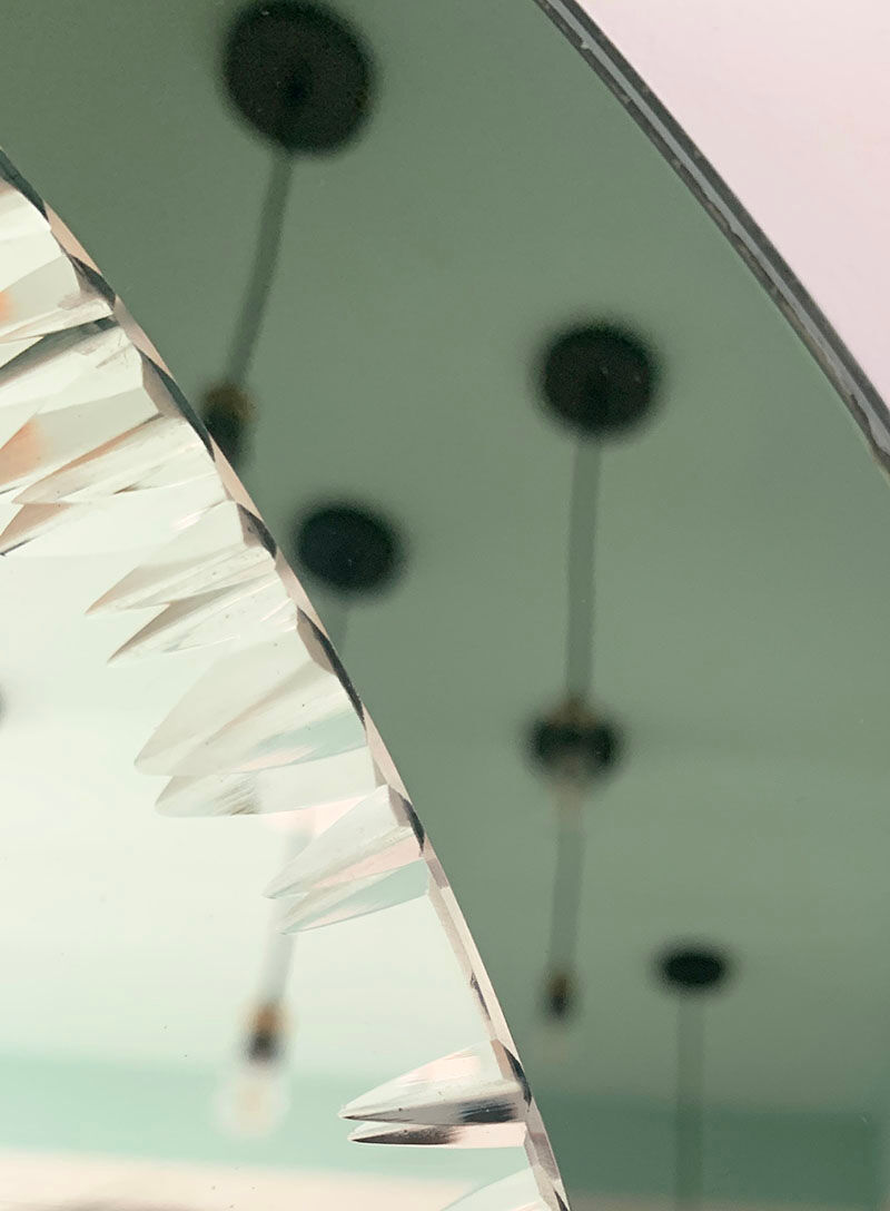 Chiseled double complexion mirror