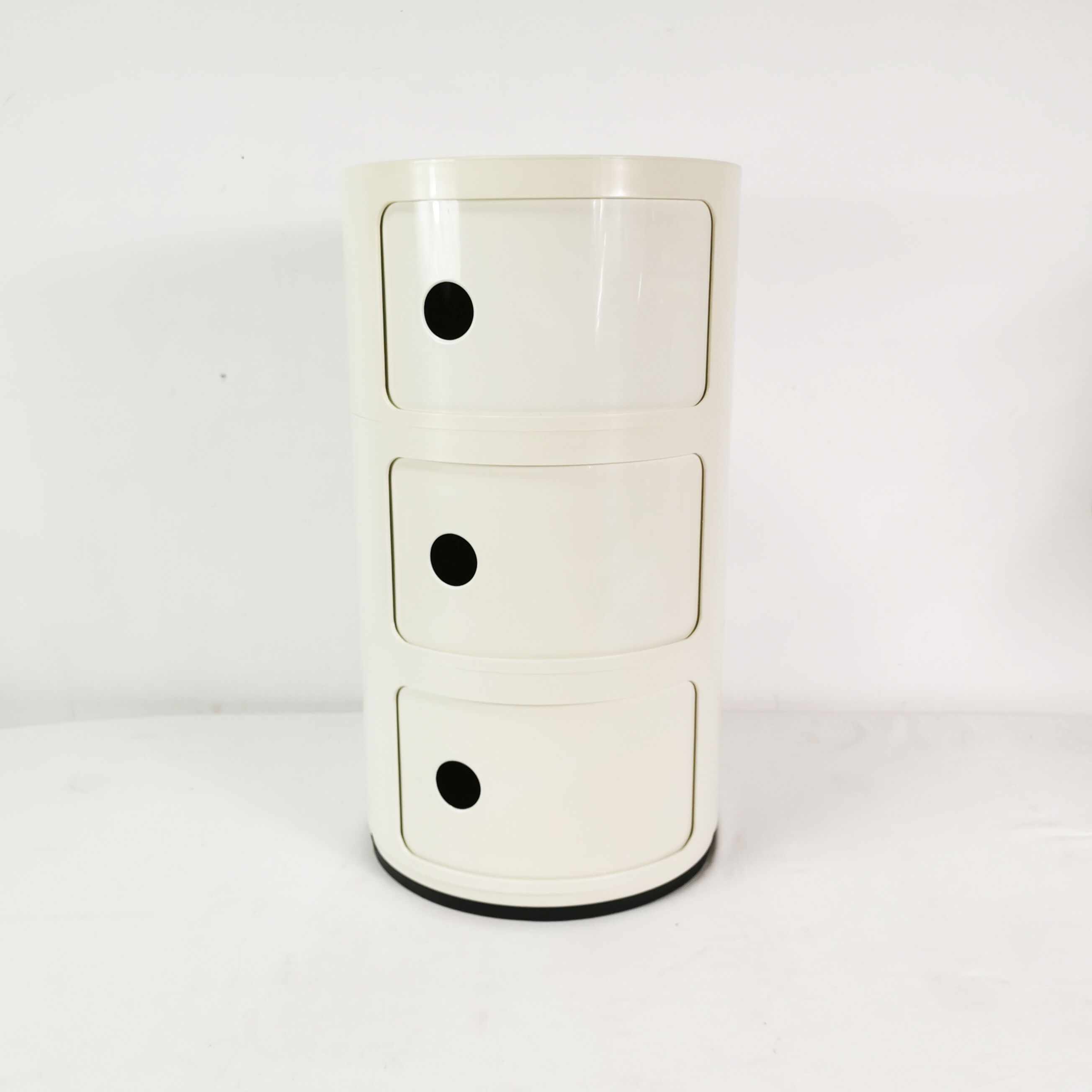 Space age cabinet, Kartell, designed by A. Castelli, Italy, 1970s