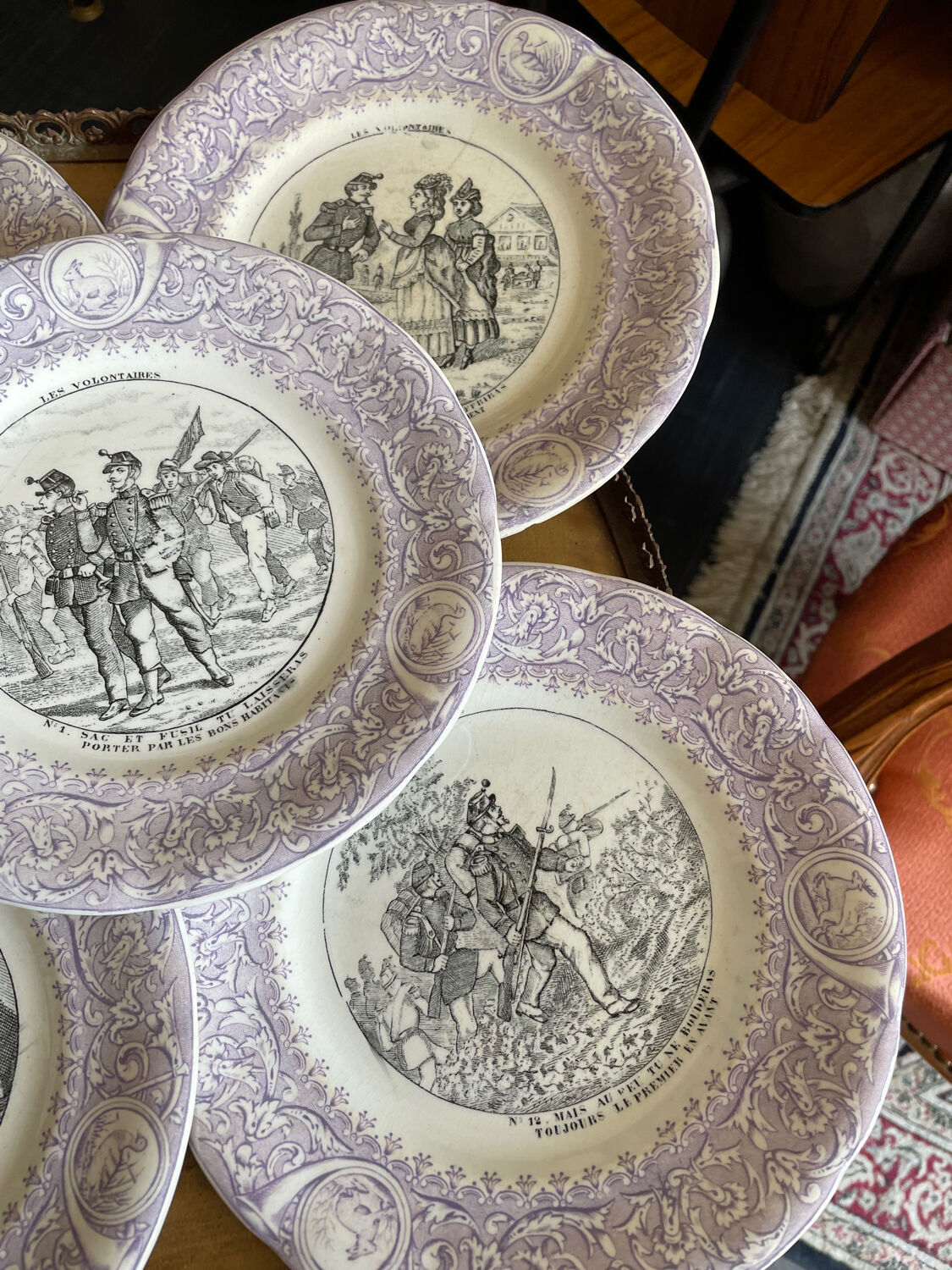 Set 8 Dessert plates Les Volontaires Faïence de Luneville