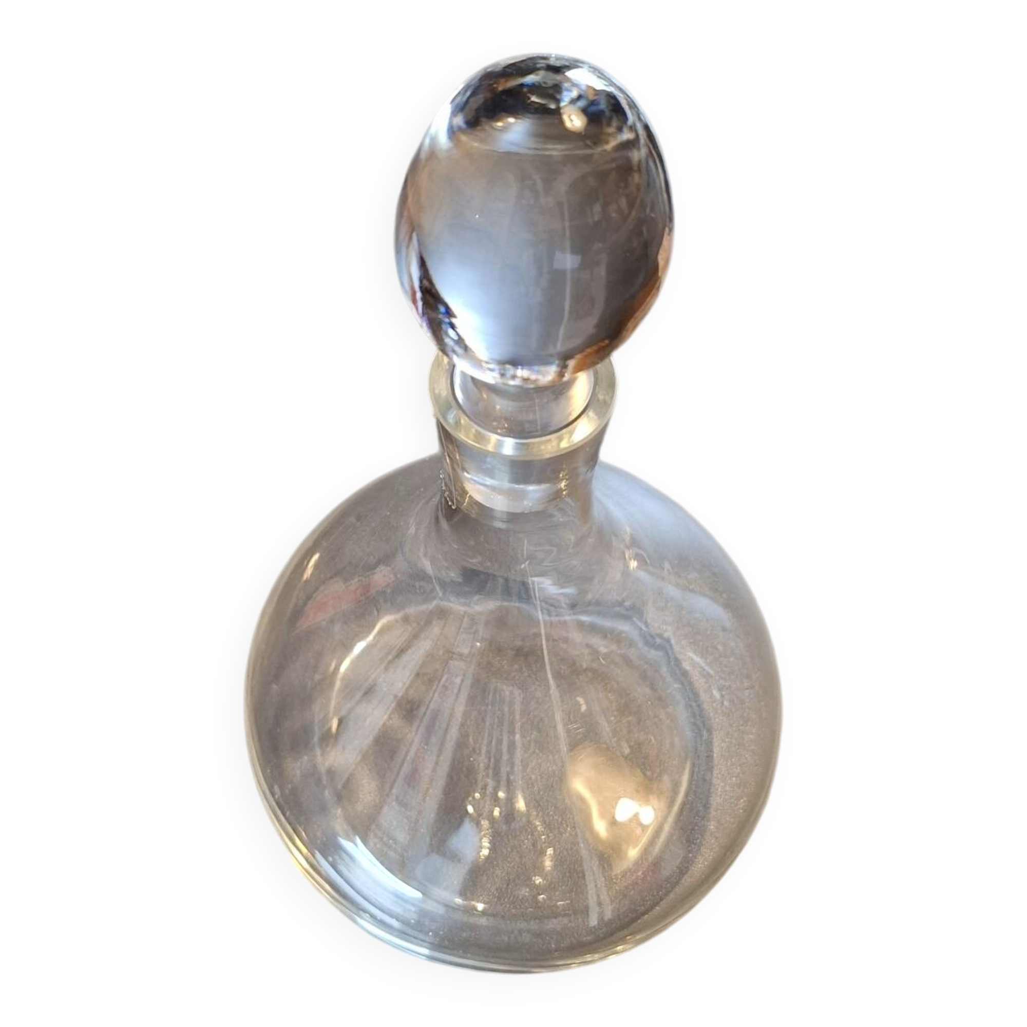 Contemporary decanter