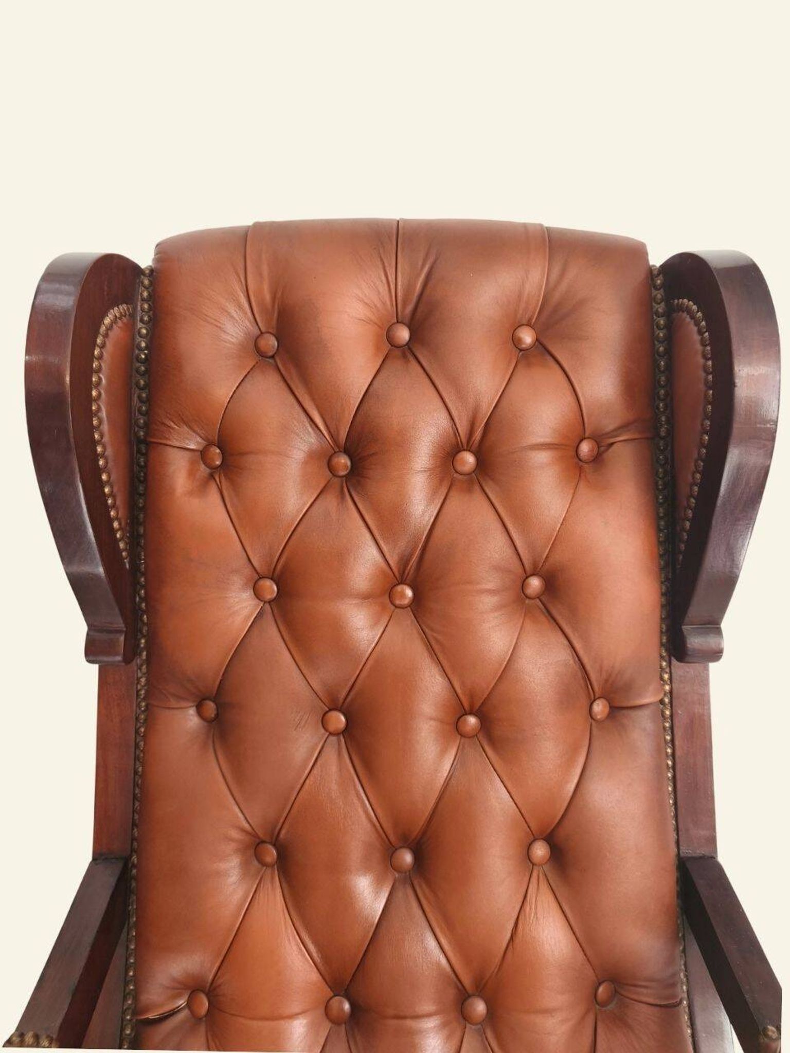 Fauteuil à bascule avec repose-pieds, bois et cuir capitonné