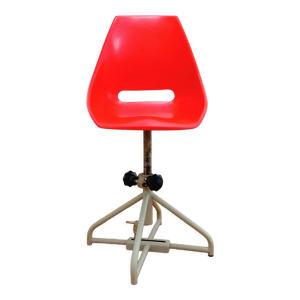 Chaise pivotante proj.