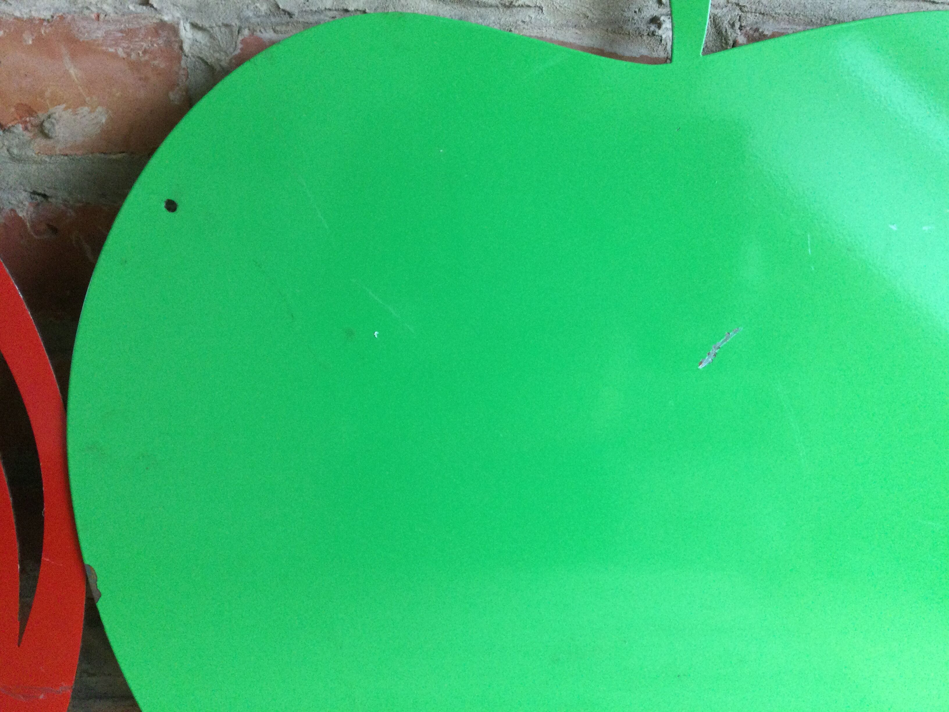 2 green and red apple magnetic panels