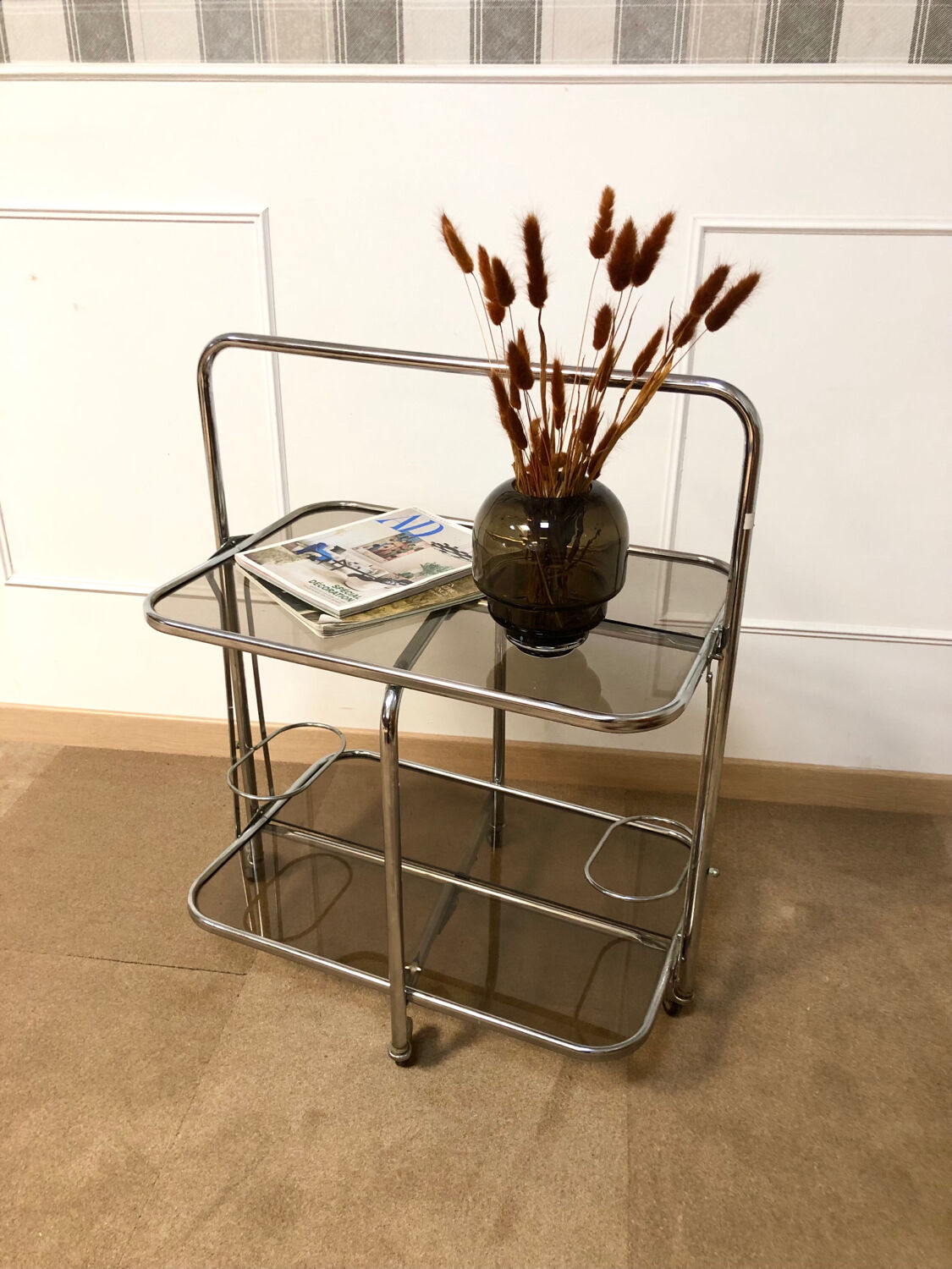 Folding dessert smoked glass