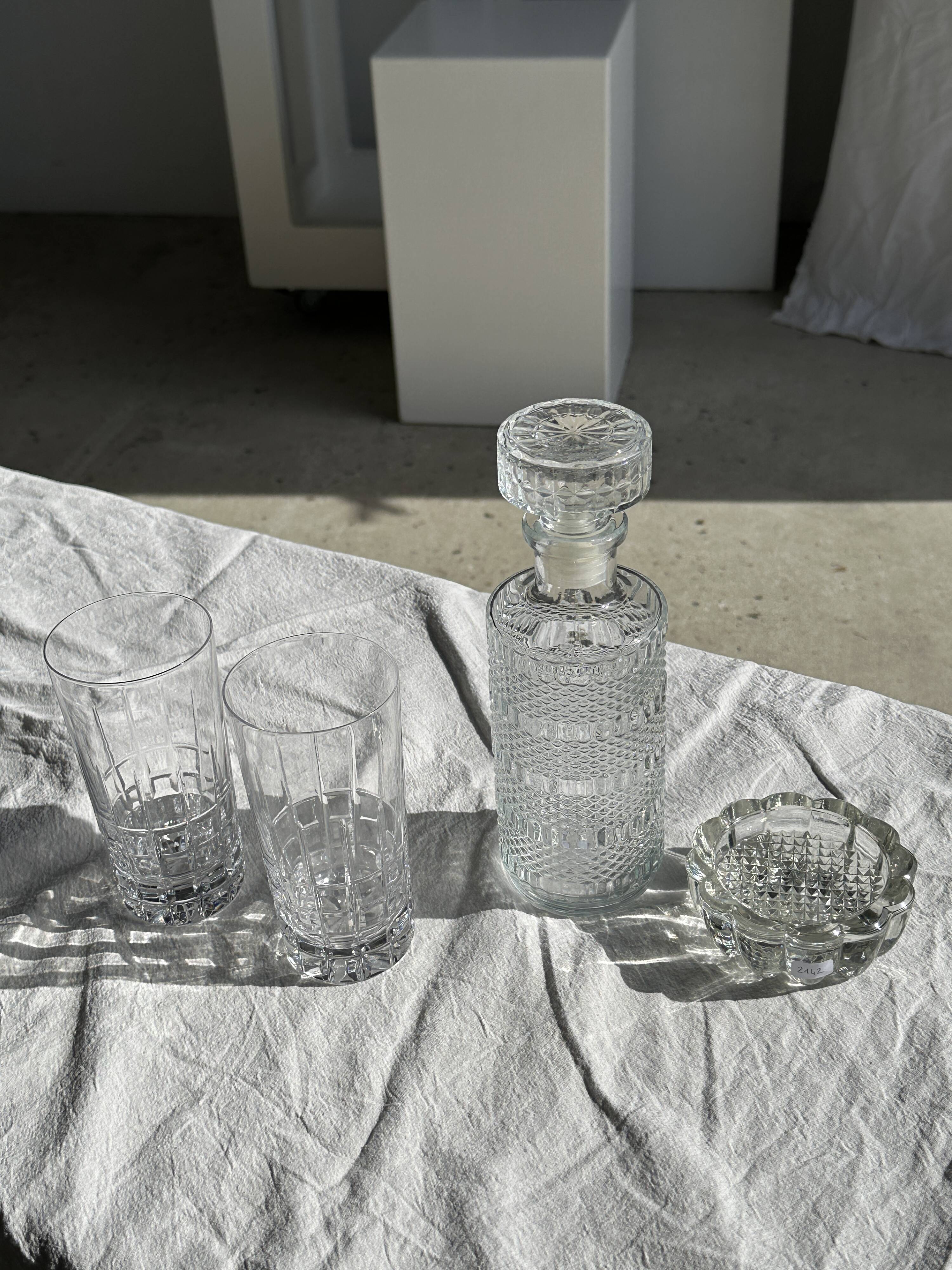 Small glass ashtray in the shape of a flower France Reims Brand MO