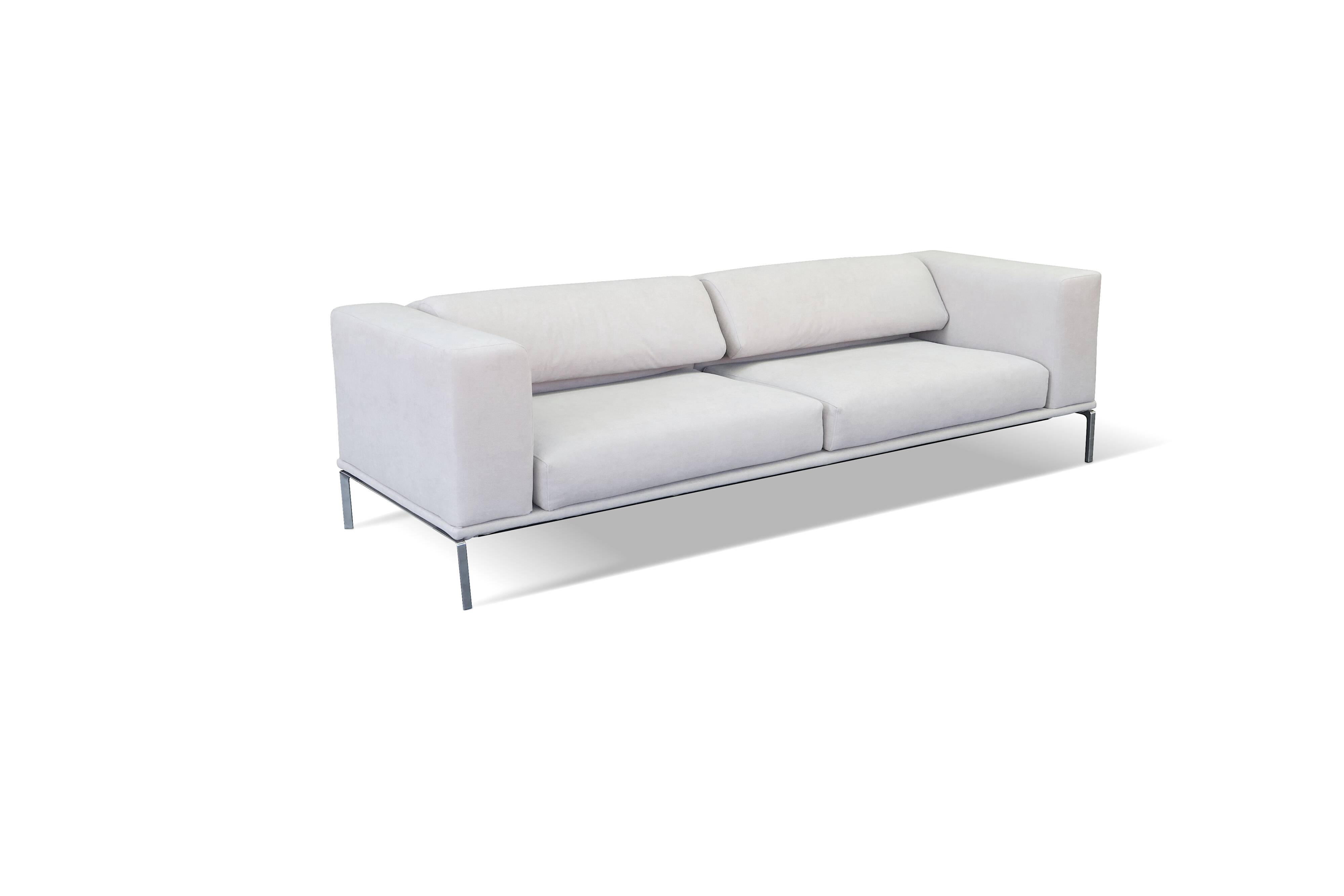 “Moov” sofa by Piero Lissoni for Cassina – contemporary design