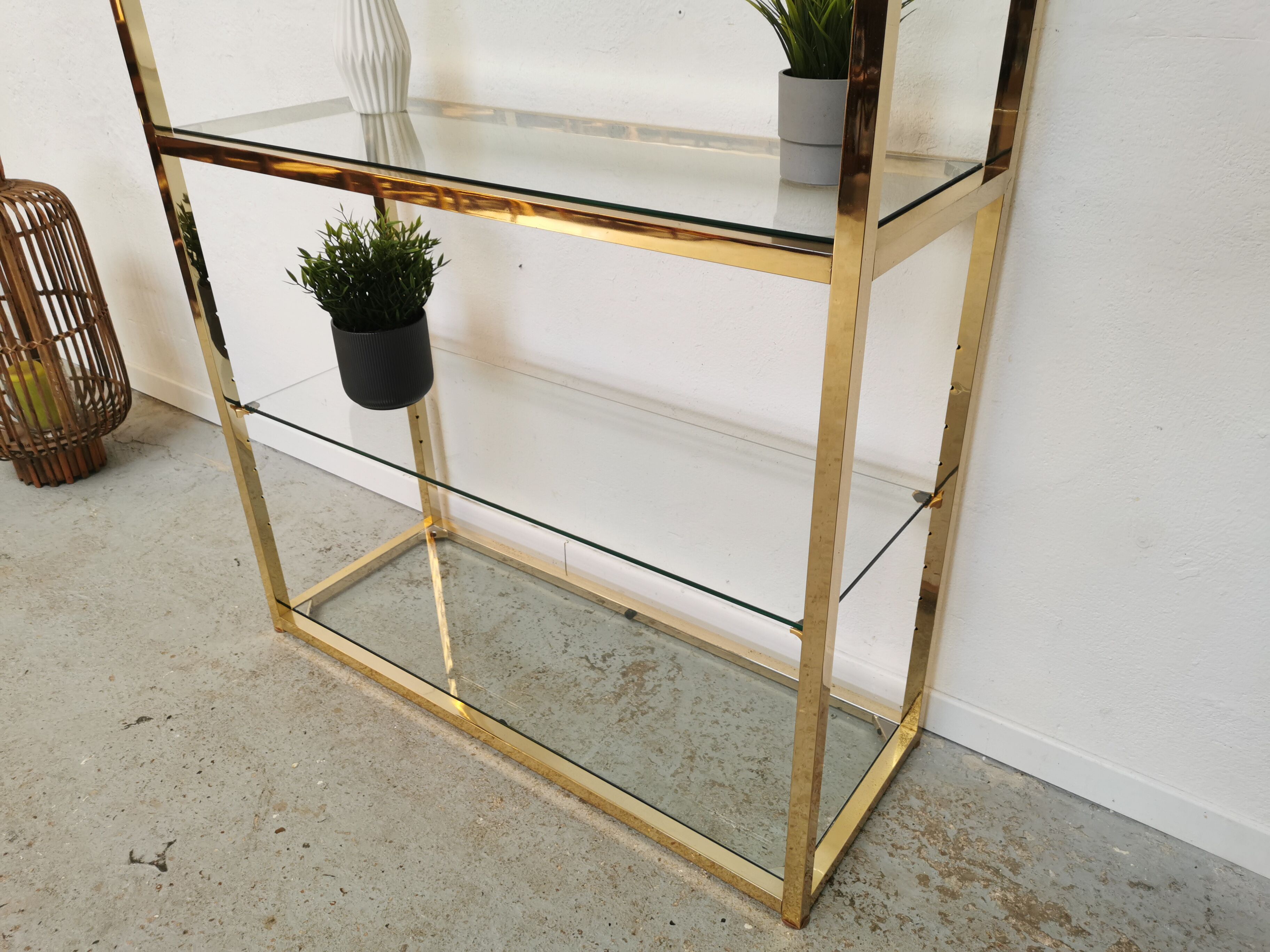 Shelf vintage brass gilded design 1970