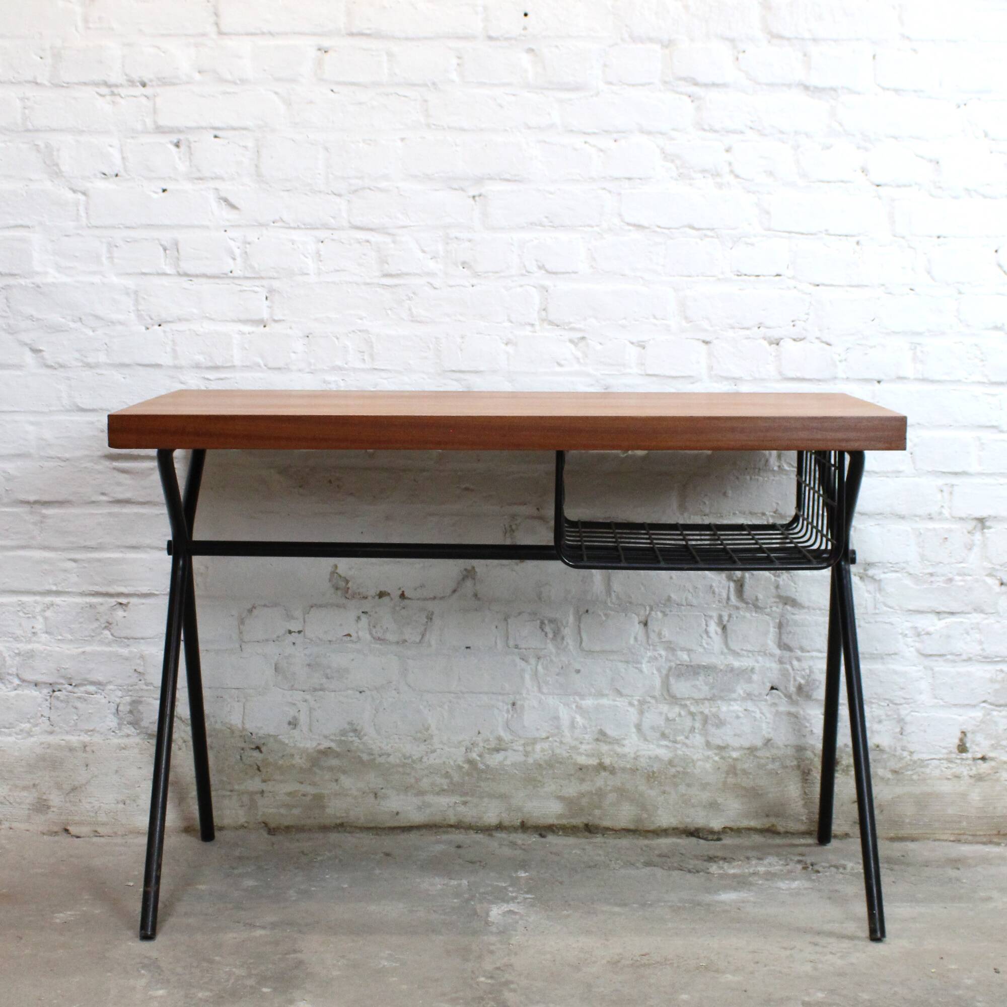 Desk "Johnny" by Pierre Guariche for Meurop 1963