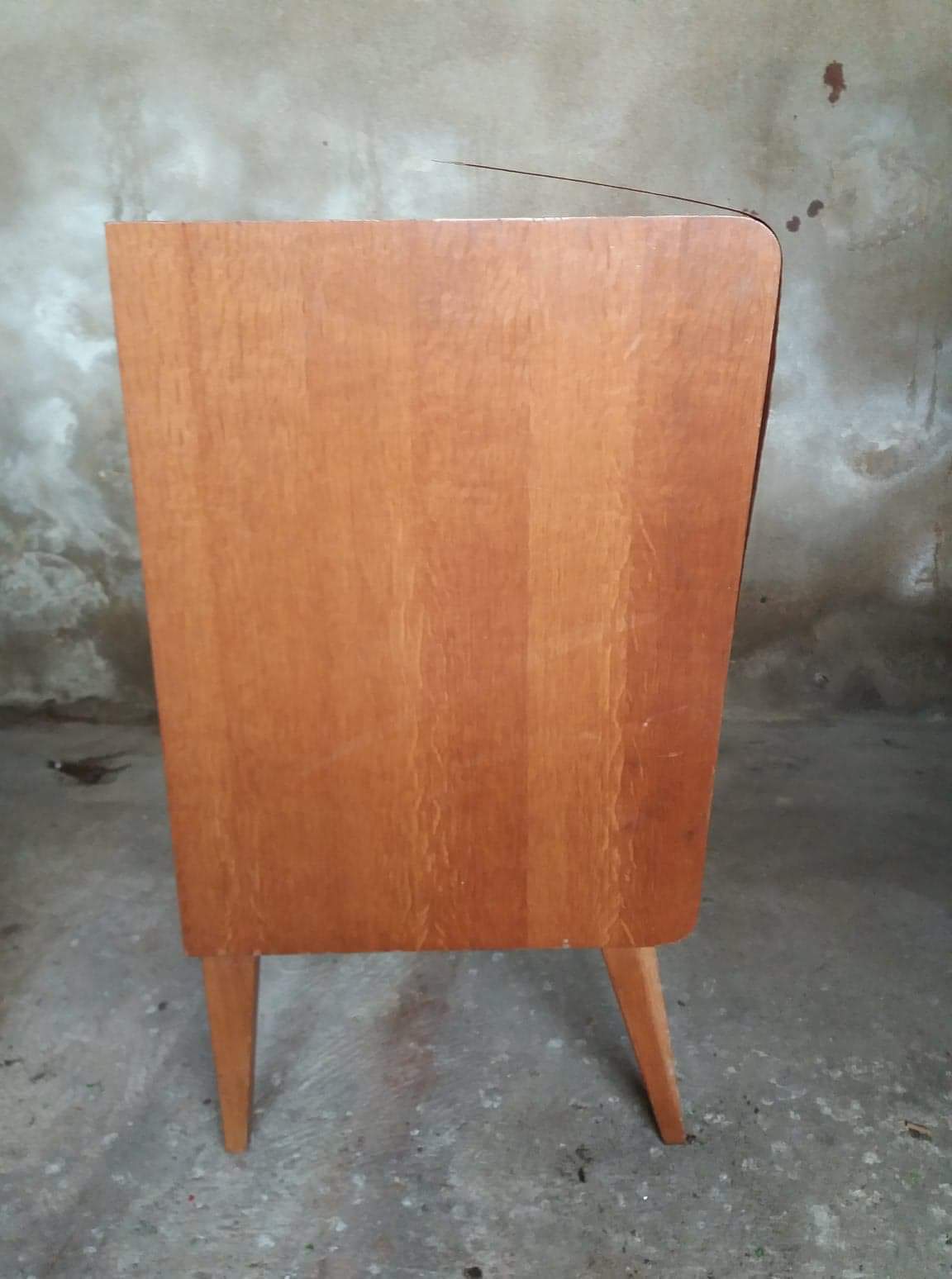 Chest of drawers vintage rattan feet compass