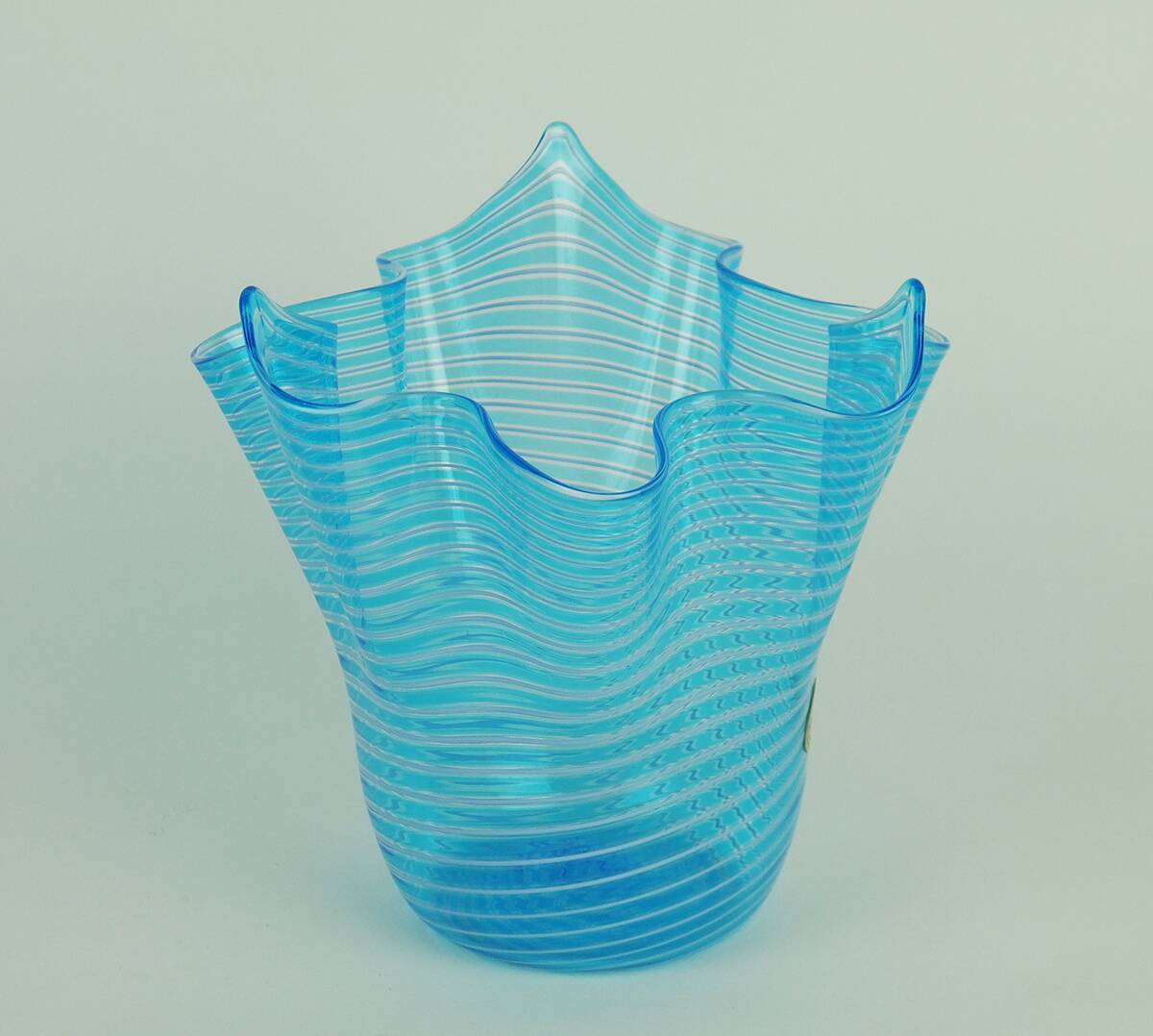 “Handkerchief” vase in Murano glass