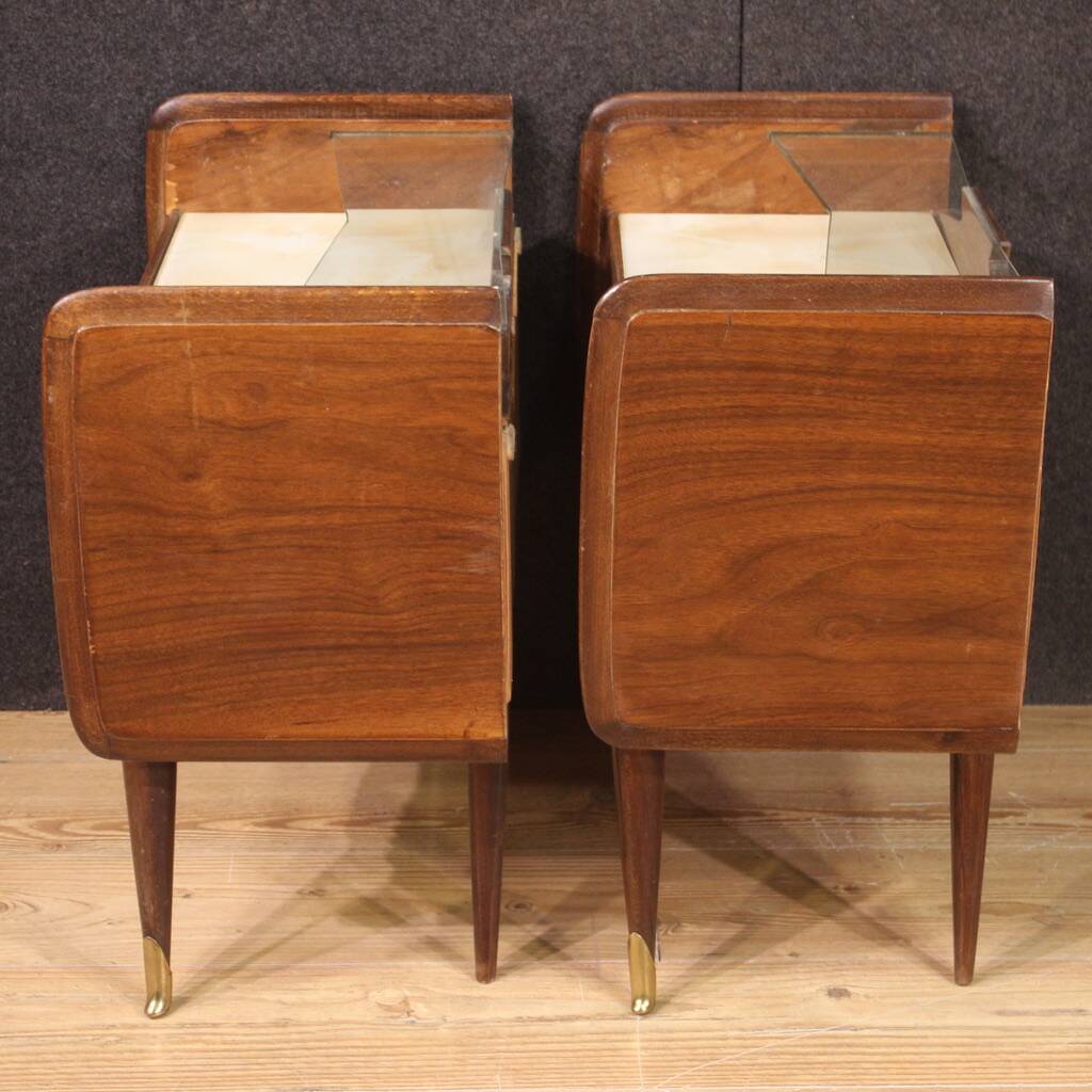 Paire de tables de chevet design des années 50