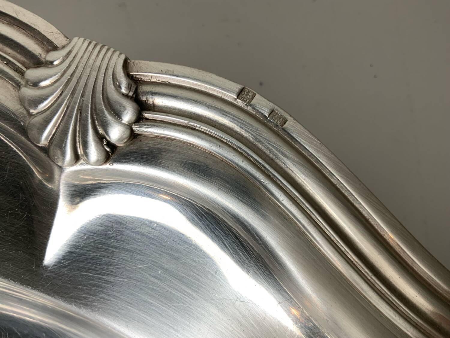 Round silver metal dish