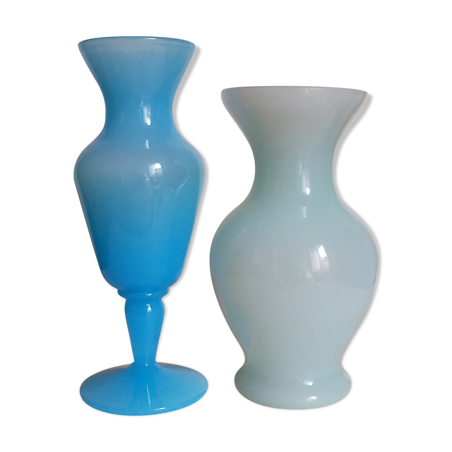 Duo de vases en opaline d'Italie vintages