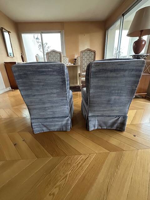 Pair of velvet armchairs