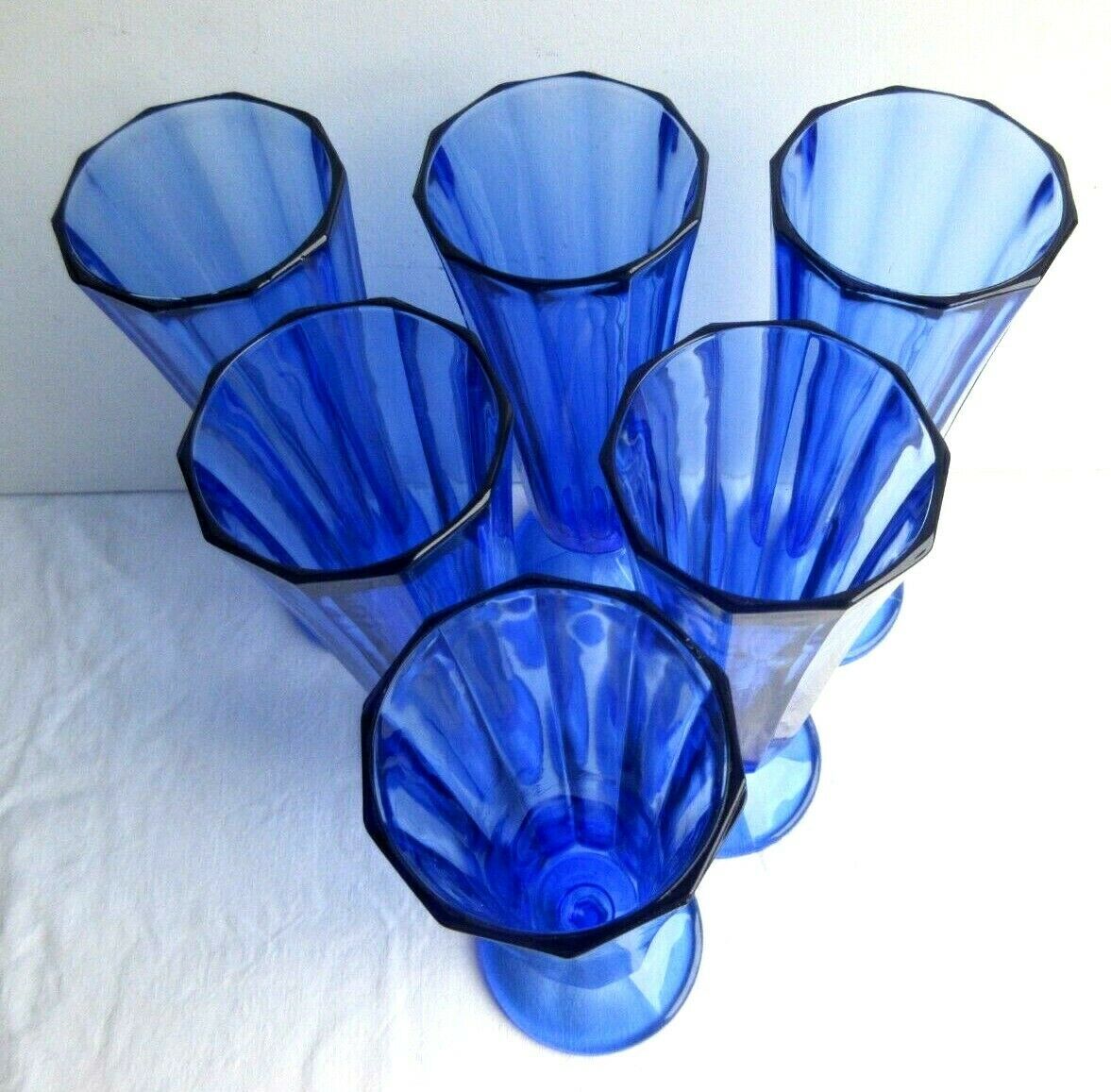 6 Art Deco champagne flutes blue glass cut from 10 flat ribs on peedouche