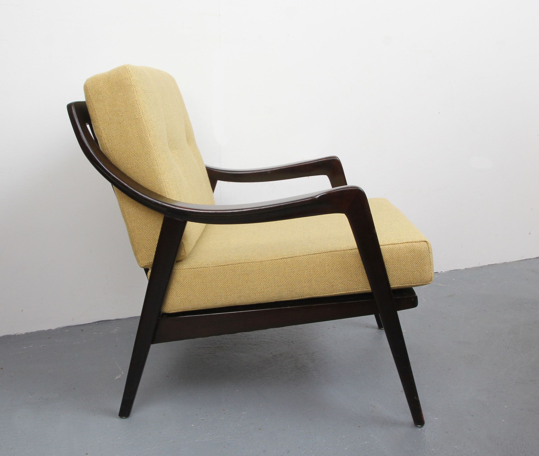 Fauteuil des années 1960 jaune
