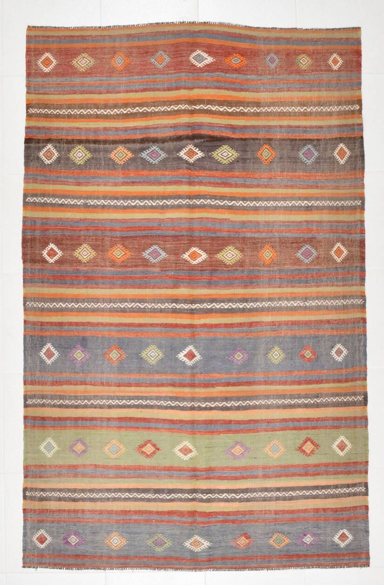 5x7 Tile Red & Grey Kilim Rug, Handwoven Vintage Kilim Rug, 140x221Cm