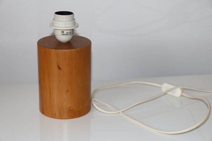 2 feet IMT Italy wood lamp