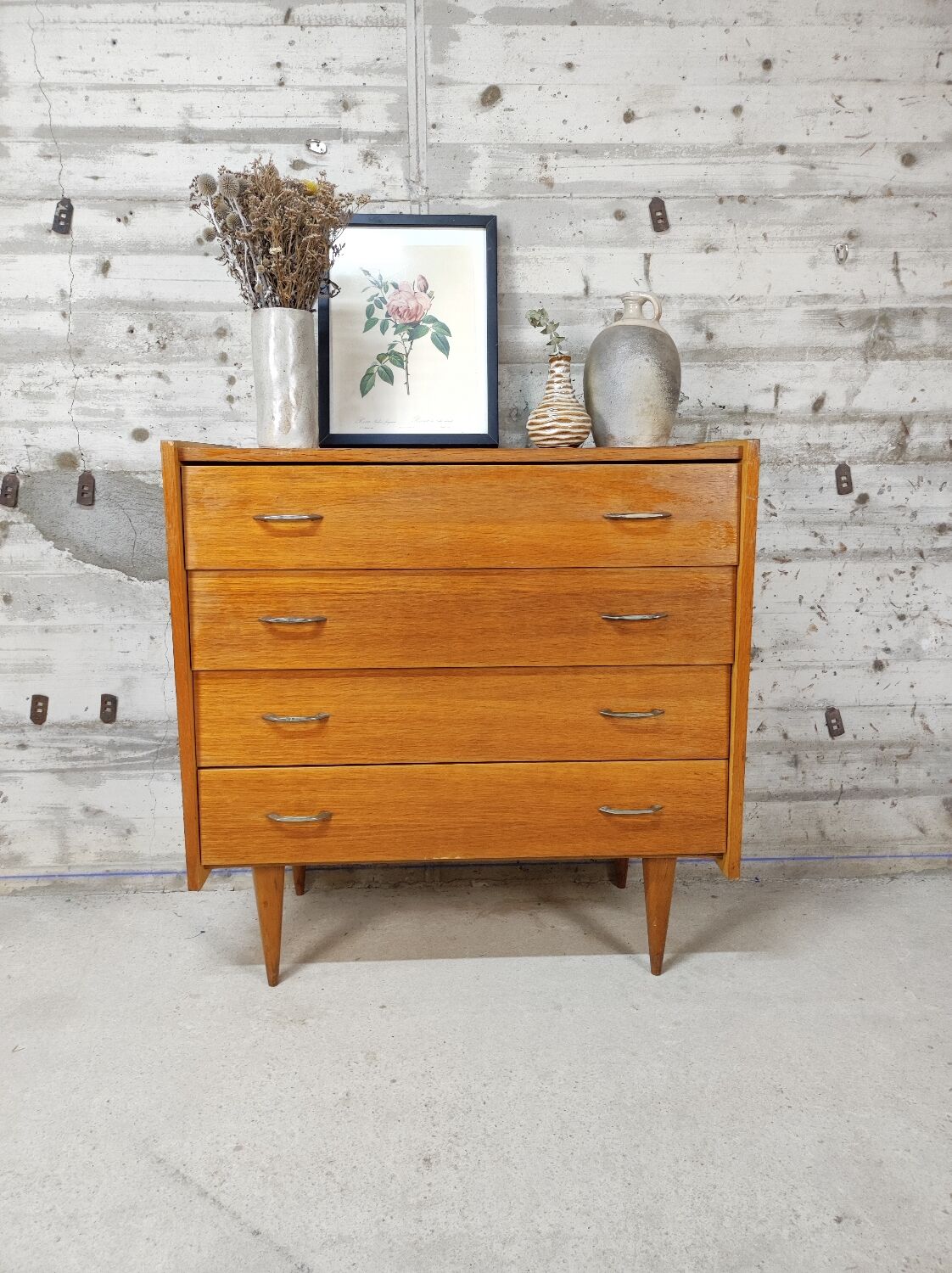 Vintage chest of drawers