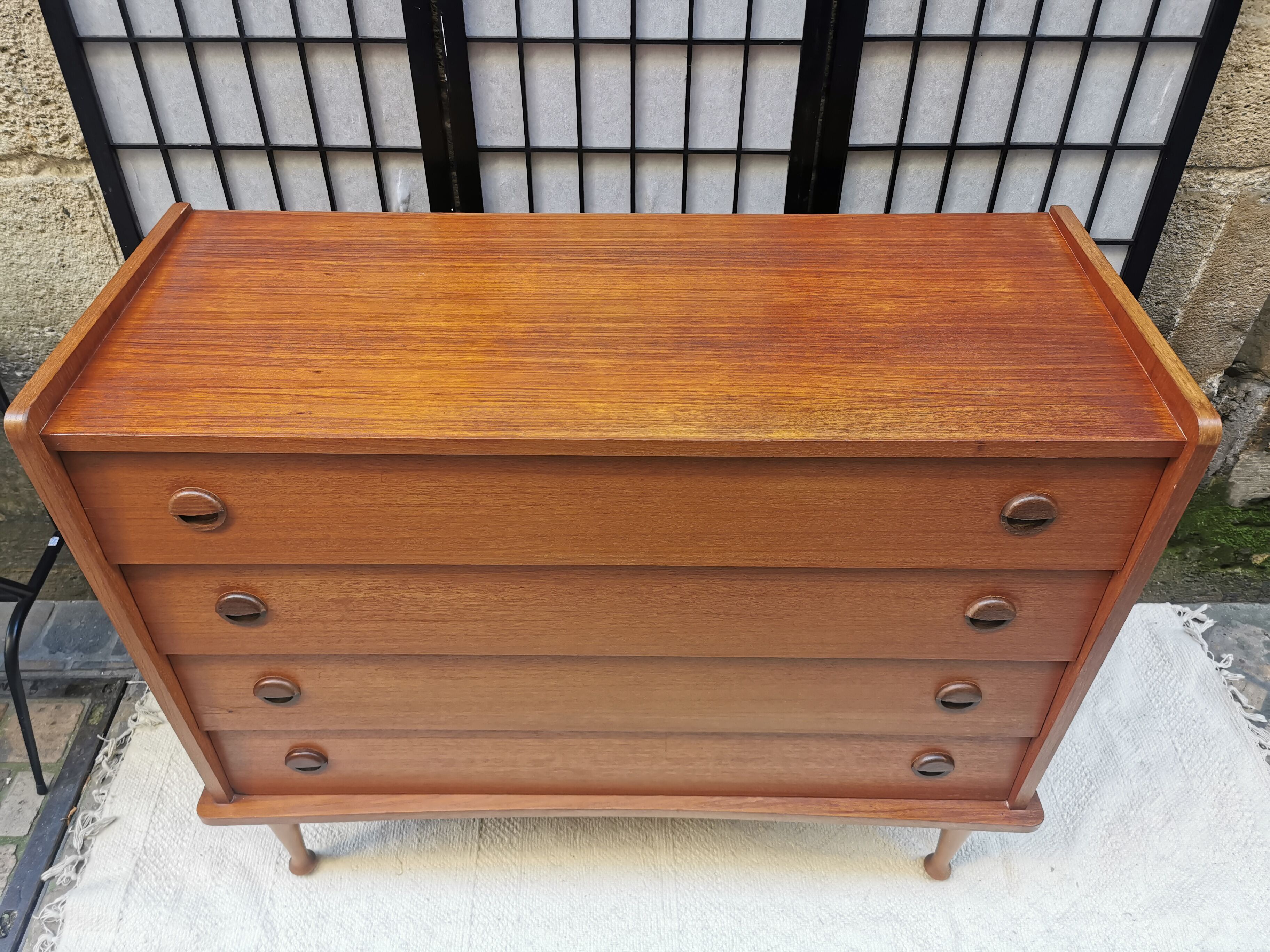 Scandinavian chest of drawers