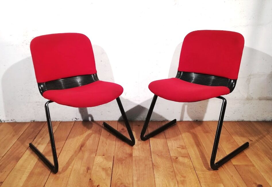 Vintage chair red fabric