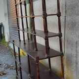 Six-tiered column shelf