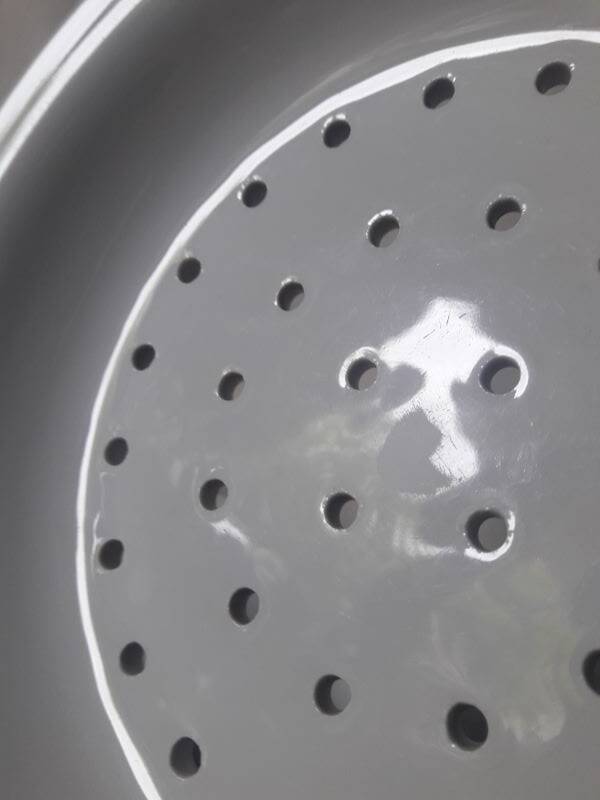 White porcelain drainer and dish