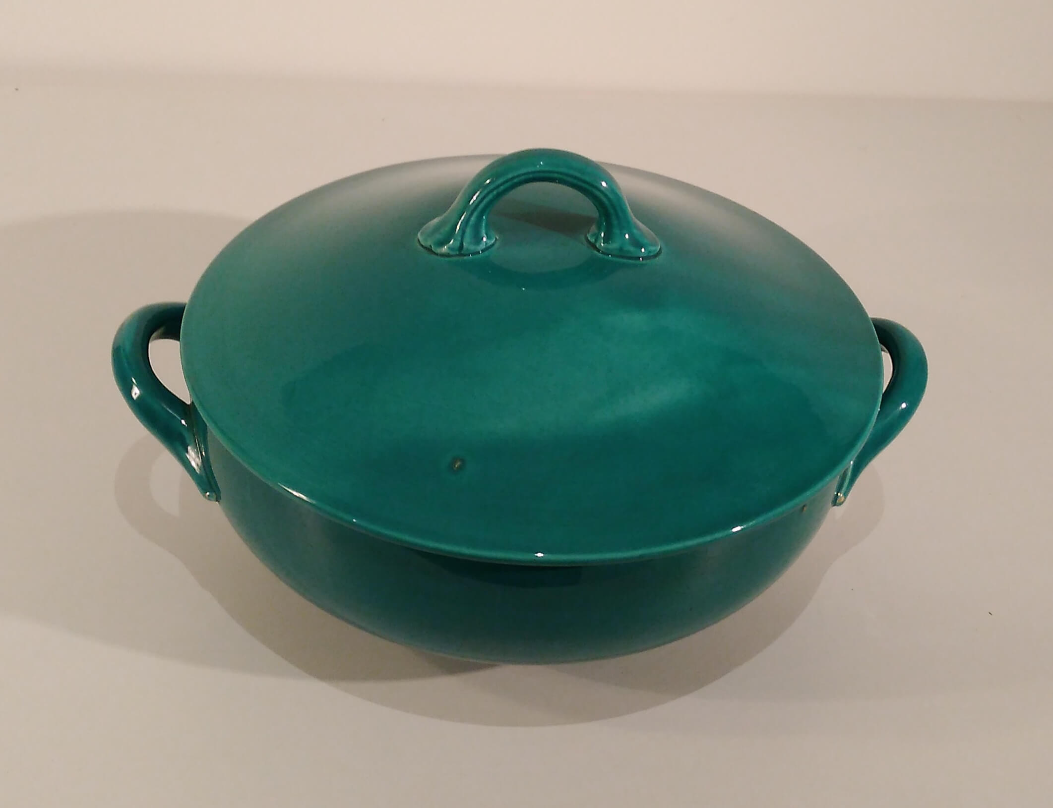 Vintage ceramic tureen with lid