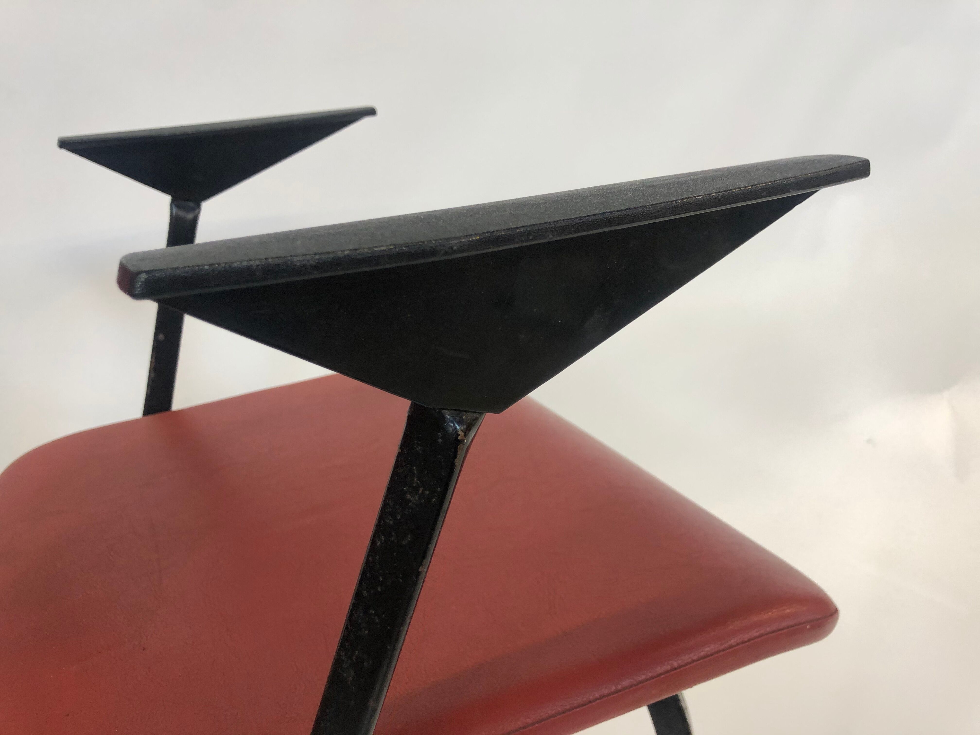 Friso Kramer vintage chair design 1960 Netherlands Design