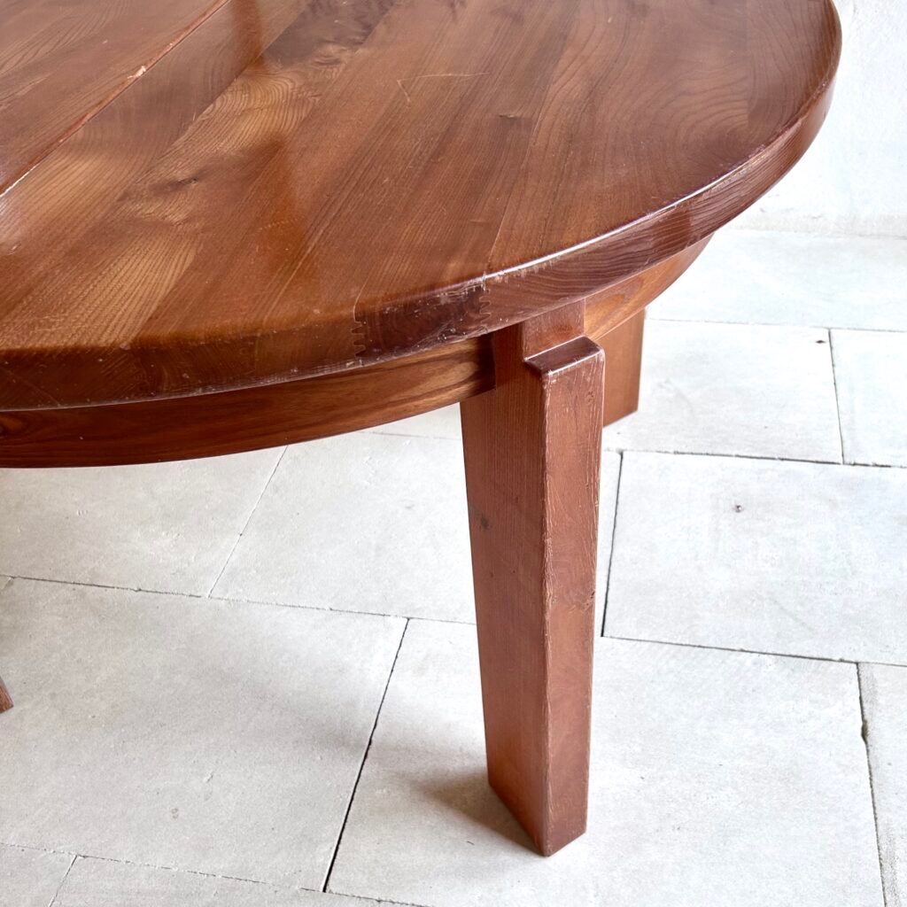 Brutalist table Maison Regain