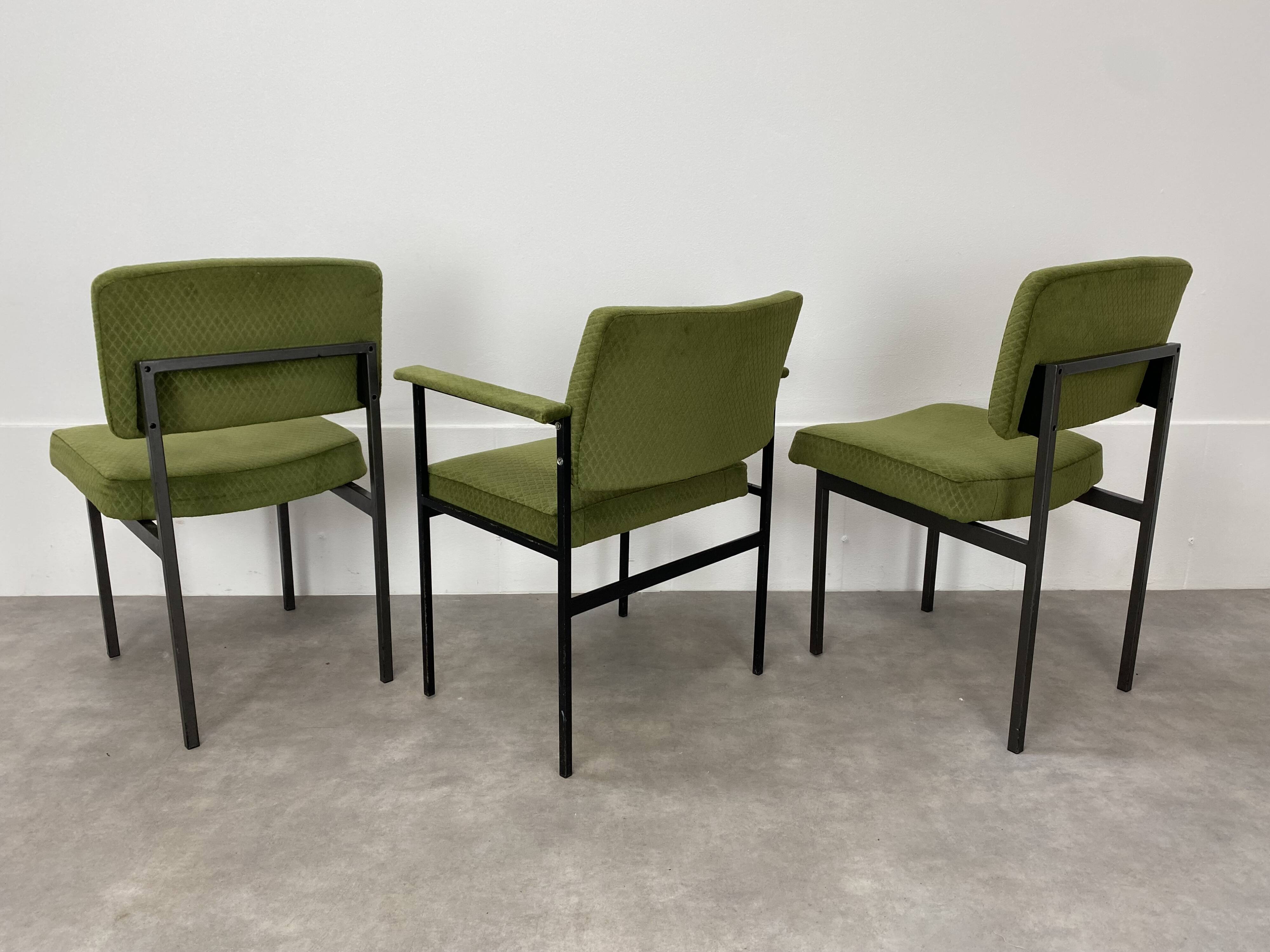 3 chairs 50s metal and green velvet ideal vintage style desk