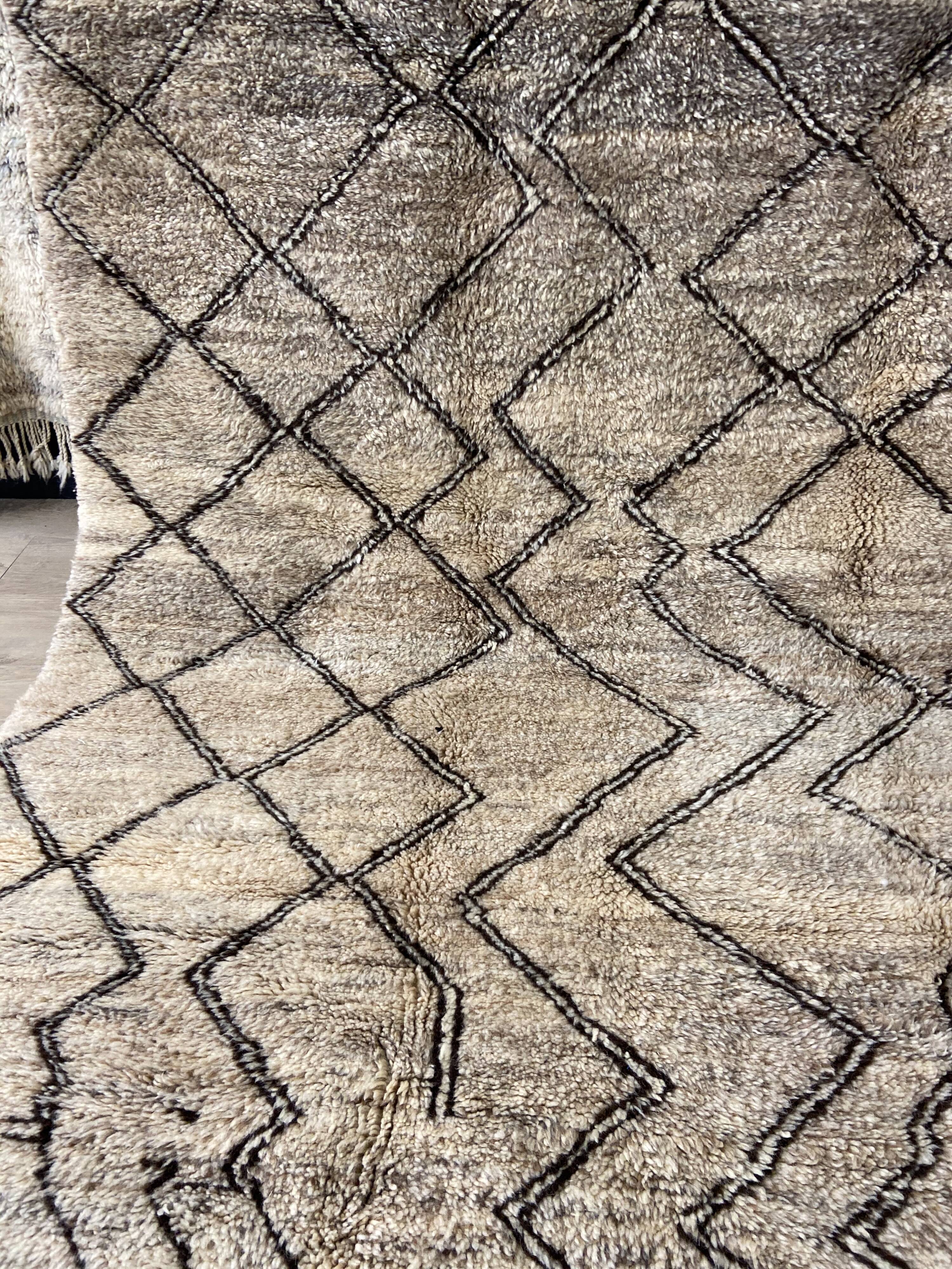 Berber blessed ouarain rug 315x190cm