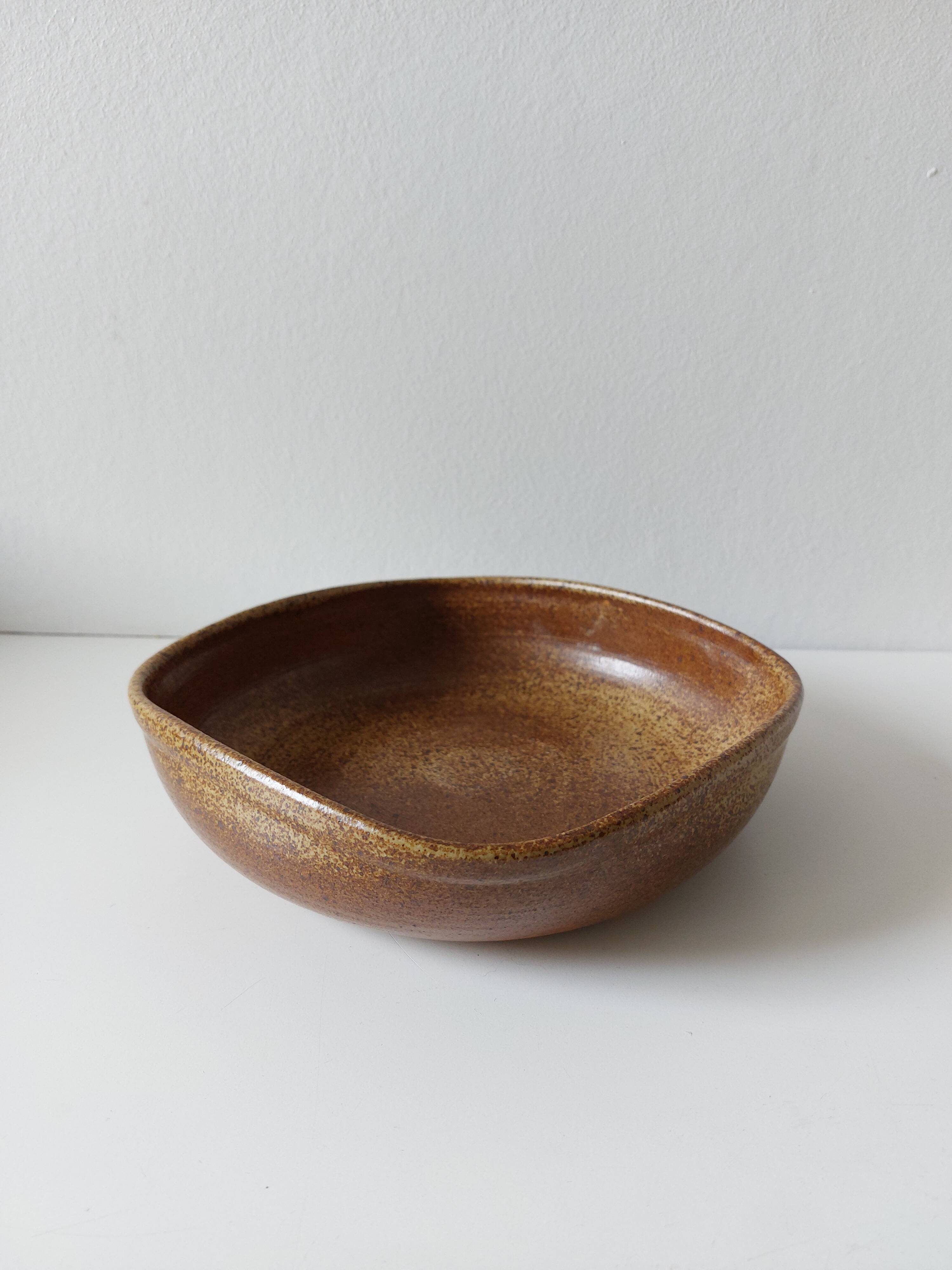 Square plate in vintage sandstone