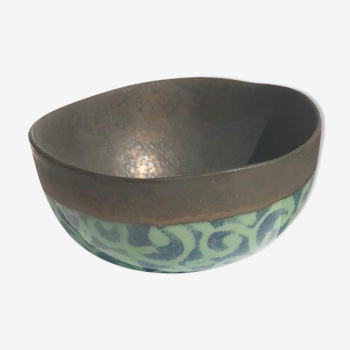 Saladier artisanal en céramique grès émaillé vert bronze